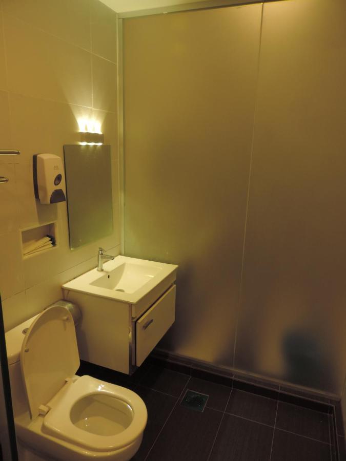 Golden Leaf Hotel Danga Bay Johor Bahru Exteriör bild