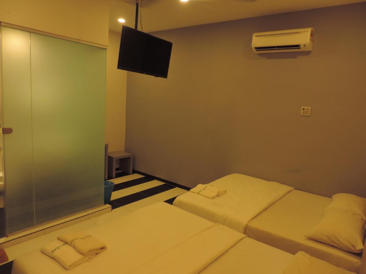 Golden Leaf Hotel Danga Bay Johor Bahru Exteriör bild