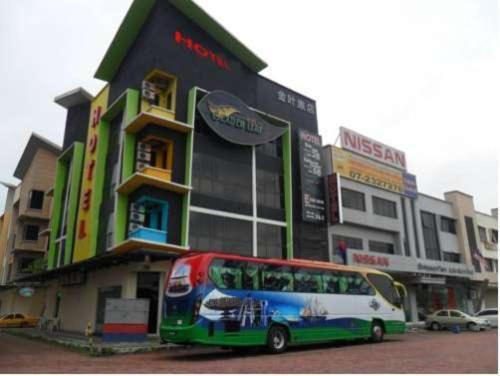 Golden Leaf Hotel Danga Bay Johor Bahru Exteriör bild