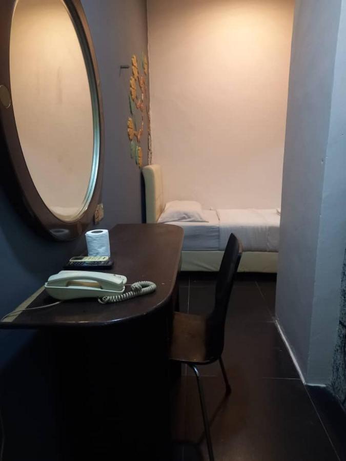 Golden Leaf Hotel Danga Bay Johor Bahru Exteriör bild